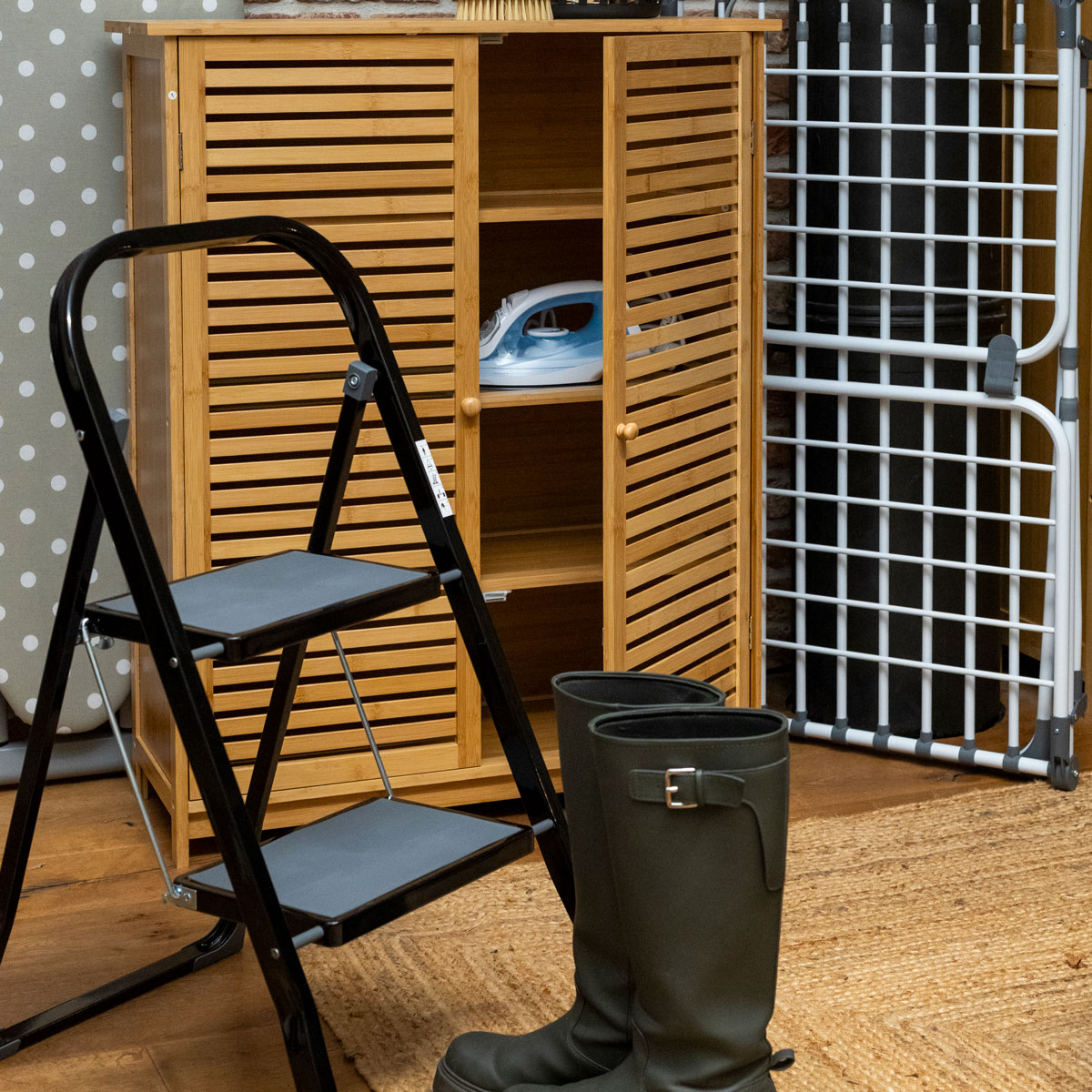 Escadote com 2 degraus em metal