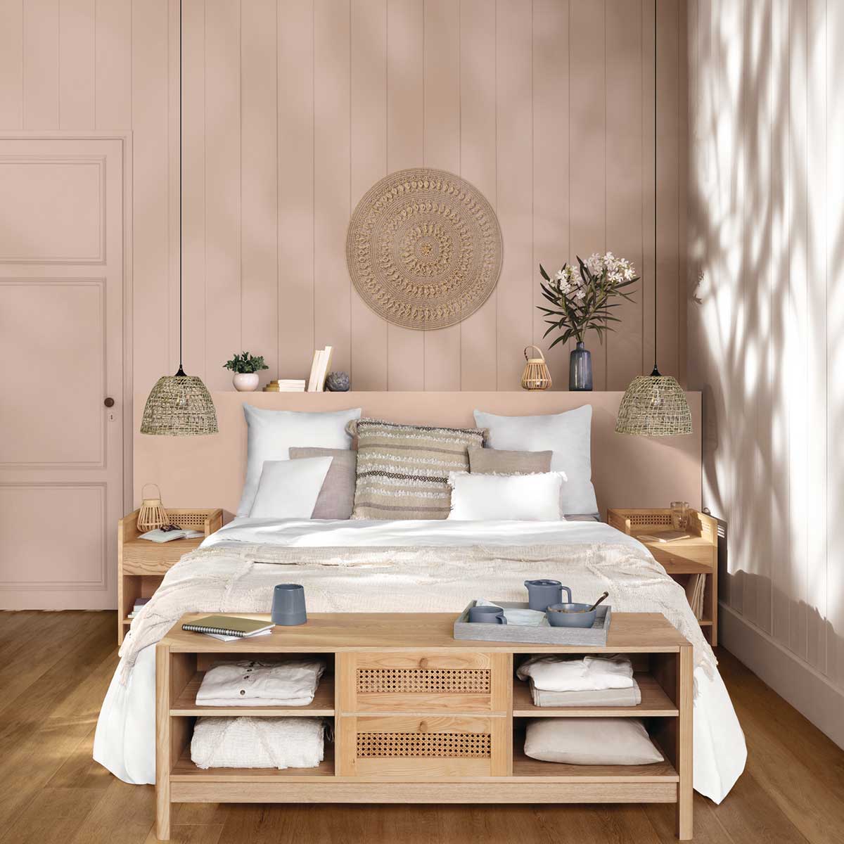 Almofada SHINE com pompons 59x59cm