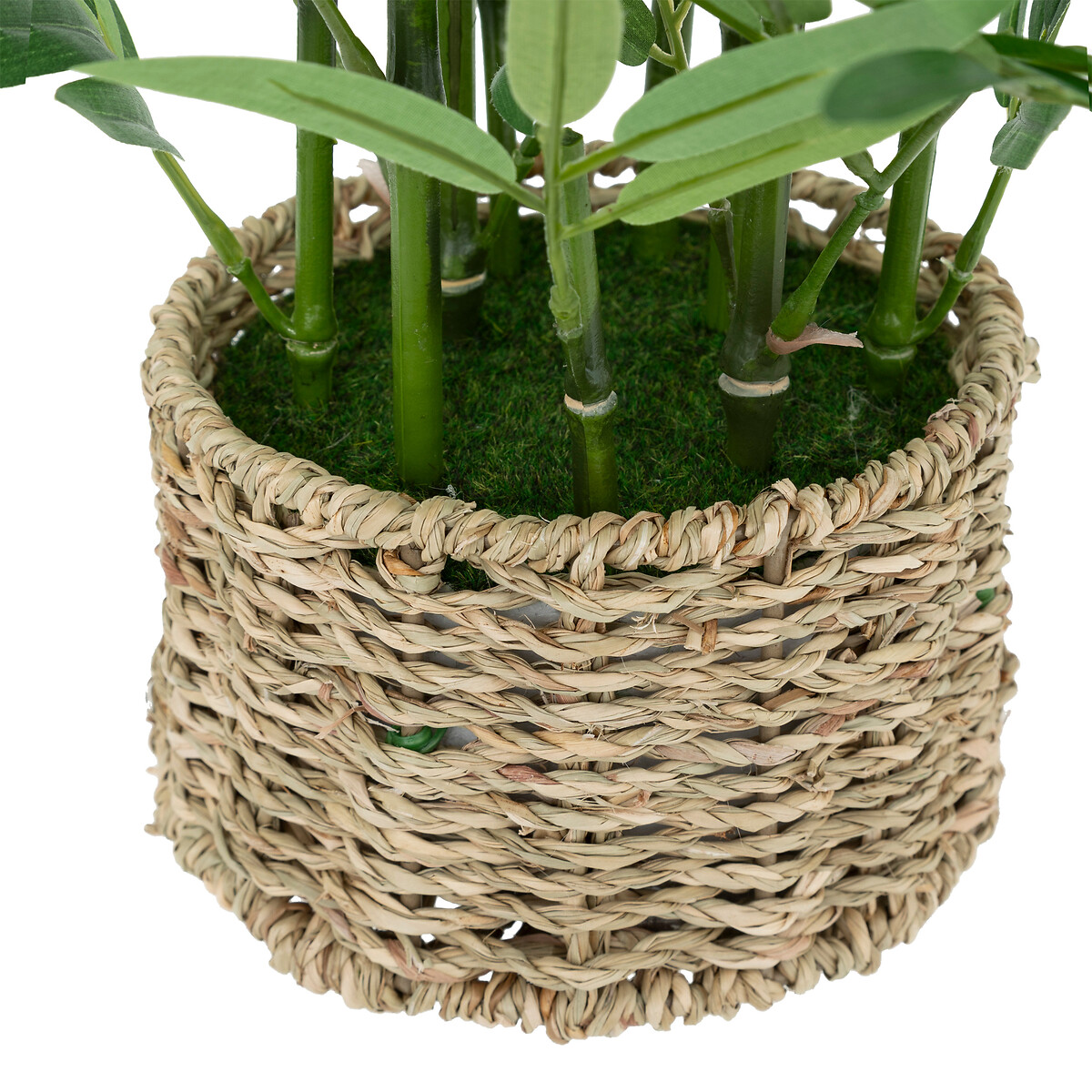 Bambu artificial com cesto de ráfia