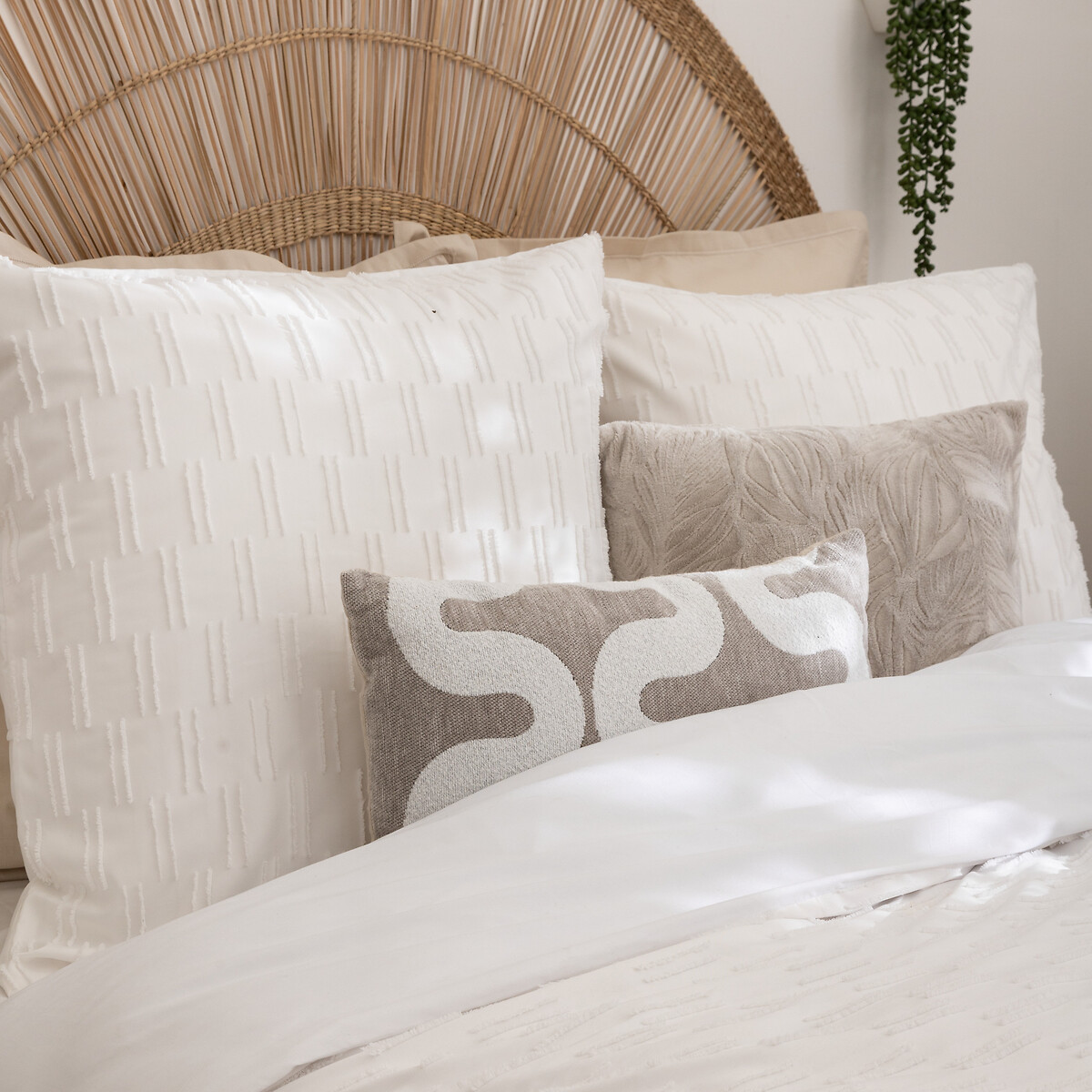 Capa de edred&atilde;o e 2 capas de almofada branco EDIE 240x260cm