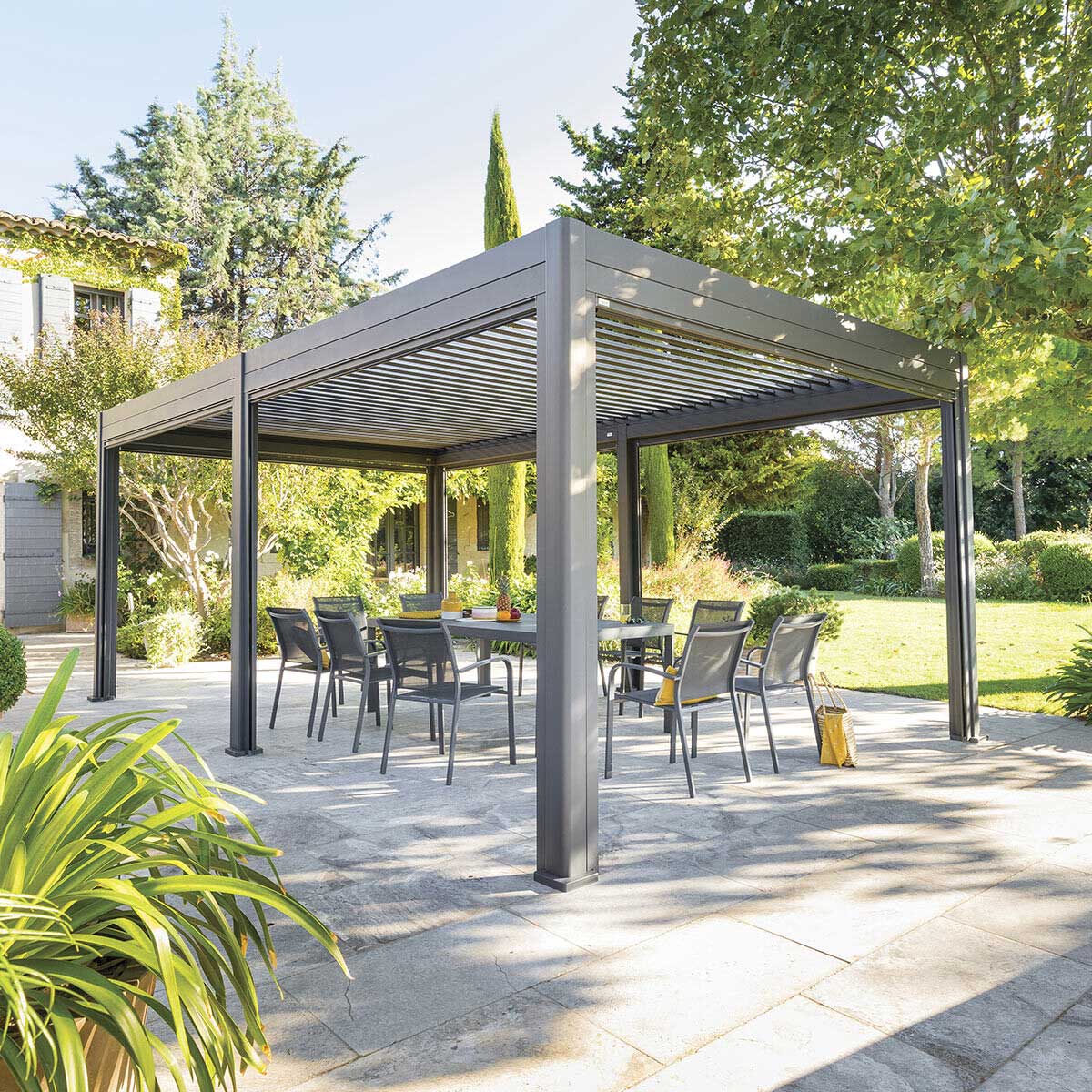 P&eacute;rgola &Eacute;VORA cinza graphite 3,6x6m