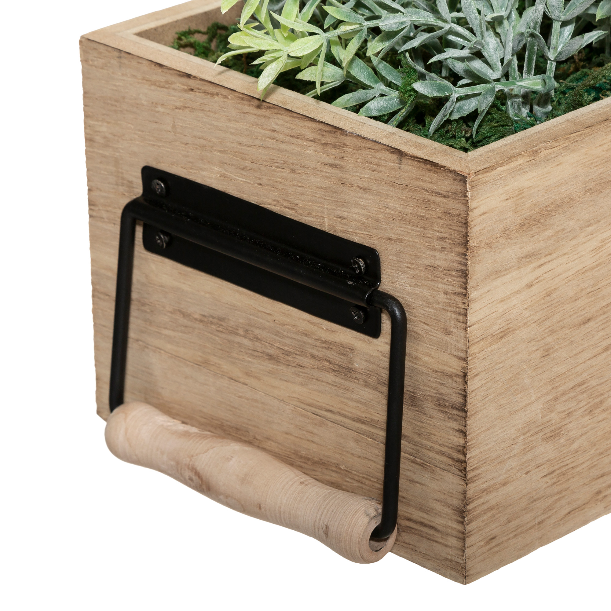 Floreira com plantas artificiais