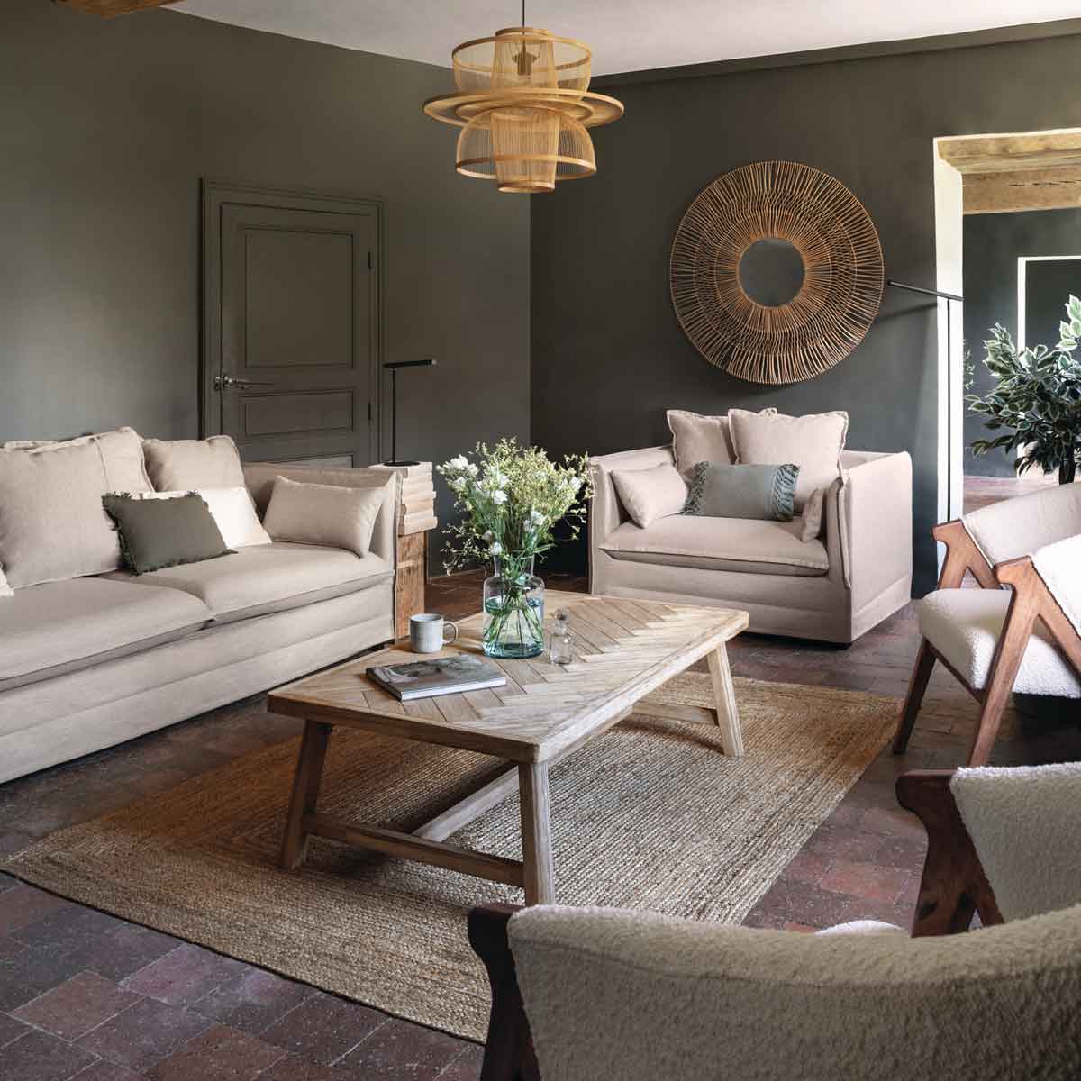 Poltrona ODILON bege em tecido