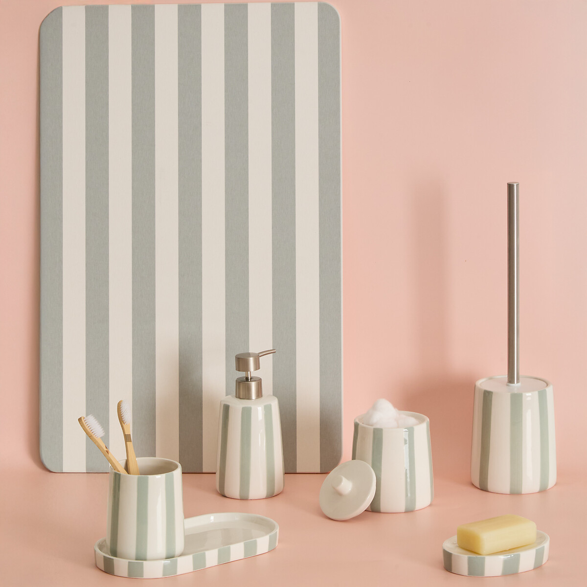 Bandeja wc STRIO verde em cer&acirc;mica