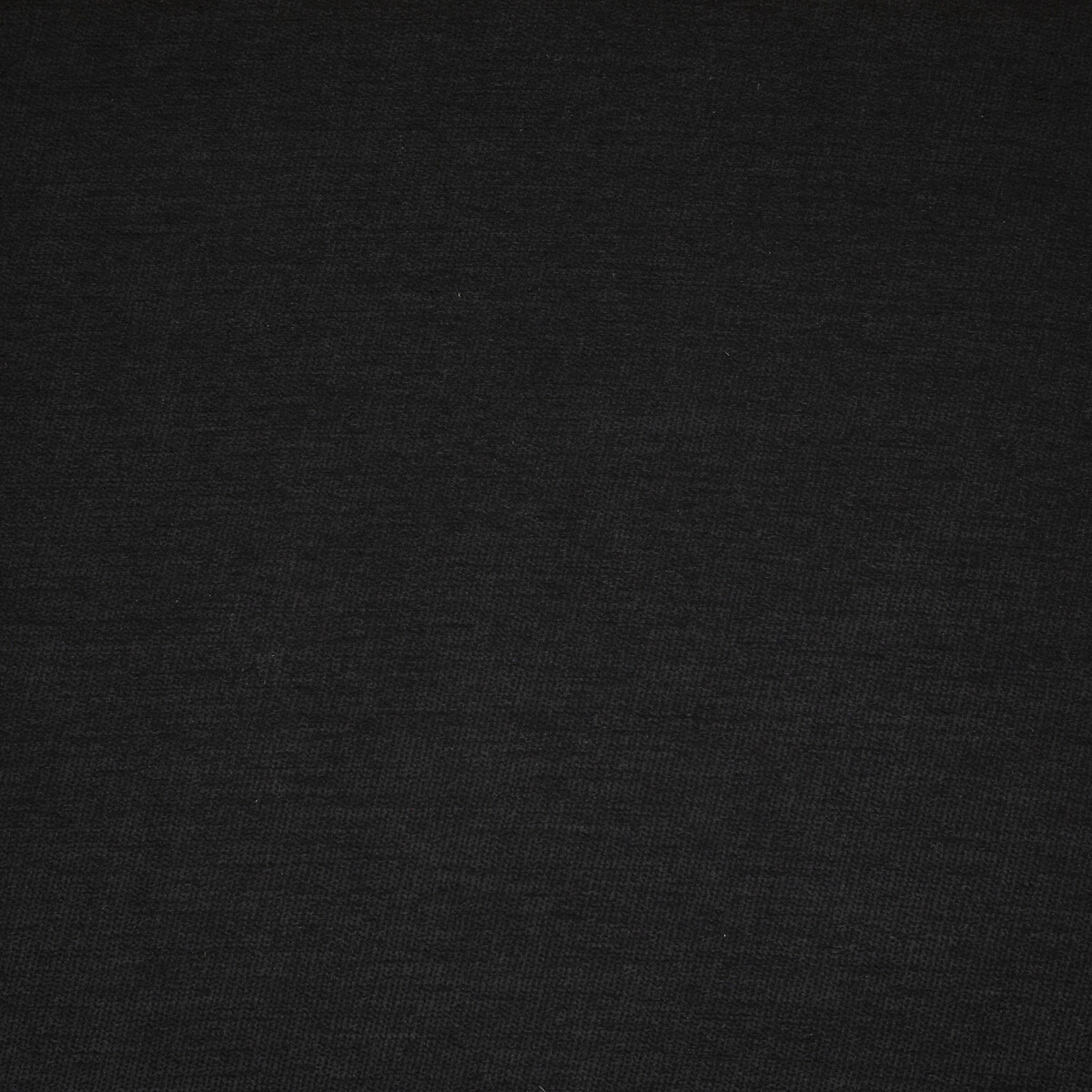 Cadeir&atilde;o em tecido preto com pernas pretas VISOCA