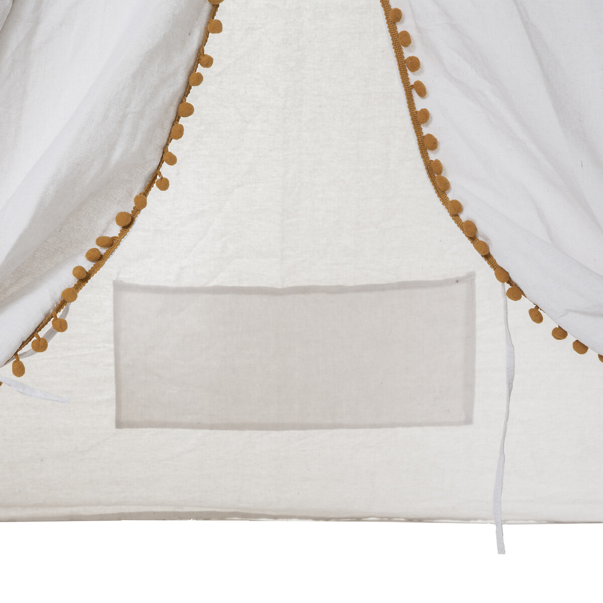 Tenda TIPI branca com pompons