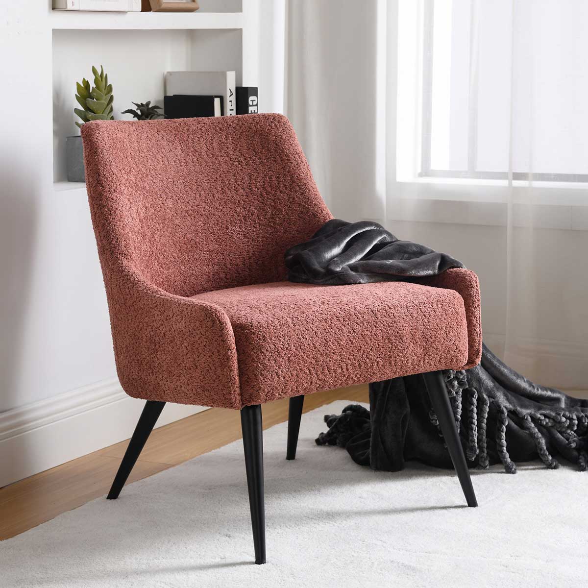 Poltrona ARIEL em tecido rosa